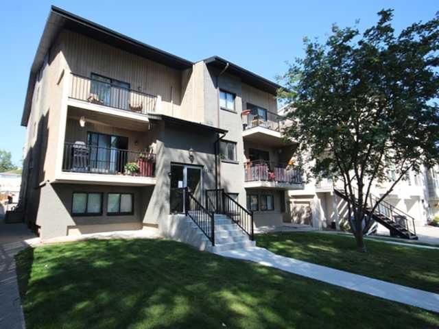 Cozy 2-Bedroom Condo Near Downtown, With Laundry, Parking, Balcony Calgary Ngoại thất bức ảnh